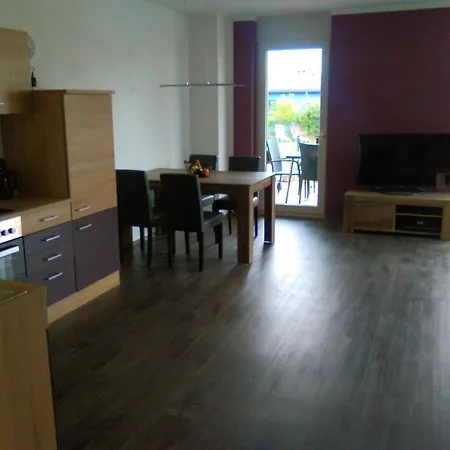 Am Seglerhafen Peenemunde